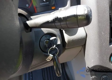 2003 Saturn Vue V6 from USA, damaged, VIN 5GZCZ53B73S825036